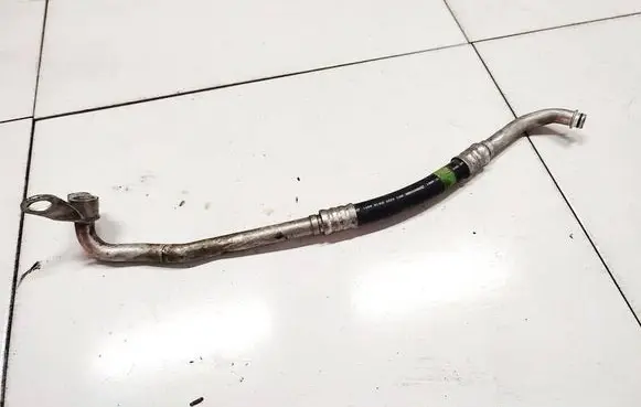 Mercedes-Benz C W203 Engine coolant pipe/hose nd26228 nw164001