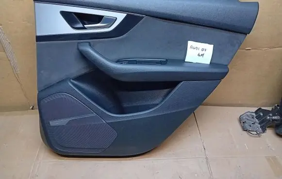Audi Q7 4M Rear door card panel trim 4M0867306F