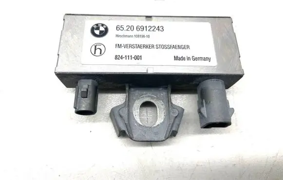 BMW Z4 E85 E86 Aerial antenna amplifier 6912243 824111001 54206912243
