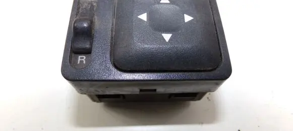 KIA Sportage Wing mirror switch