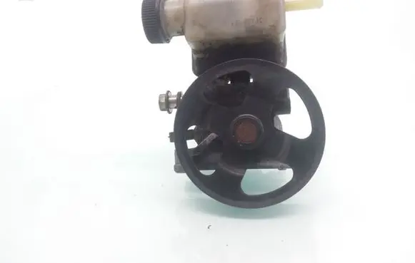 Mazda 6 Power steering pump 5804108