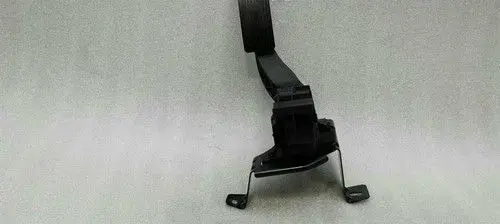 Mercedes-Benz A W176 Accelerator throttle pedal A2463001904
