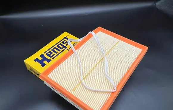 Volkswagen Bora Air filter 036129620D