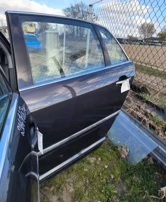 Volkswagen Phaeton Rear door 