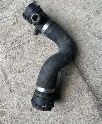 BMW X3 F25 Engine coolant pipe/hose 7634449