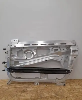 BMW i3 Front door 102574053 23072015 2574053