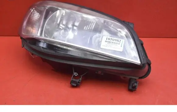 Opel Zafira A Headlight/headlamp 89100055