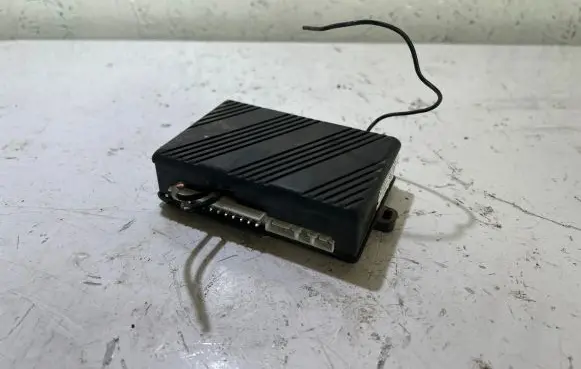 Peugeot Boxer Alarm control unit/module 97RA-0104506 3155722 TST23651