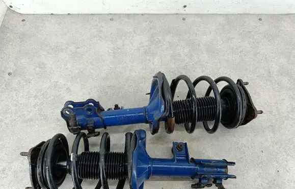 Hyundai i30 Front shock absorber/damper 