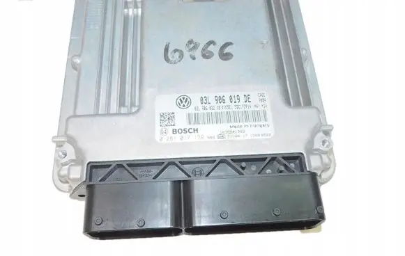 Seat Exeo (3R) Engine control unit/module 0281017139