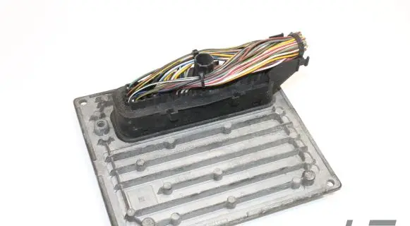 Ford Fiesta Engine control unit/module 4S6112A650SE
