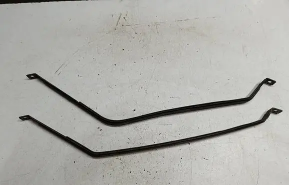 Toyota Verso Fuel tank mounting bracket 5581485