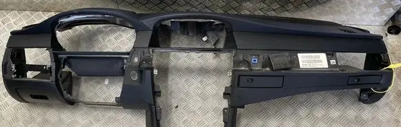BMW 5 E60 E61 Dashboard 