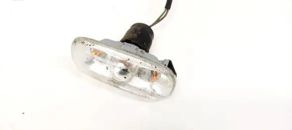 Audi A4 S4 B6 8E 8H Front fender indicator light 8E0949127