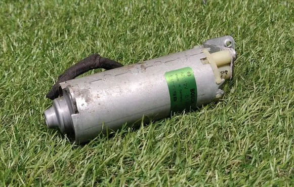 Audi A8 S8 D3 4E Seat adjustment motor 198392104 0130002530