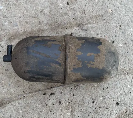 Iveco Daily 30.8 - 9 Vacuum air tank 