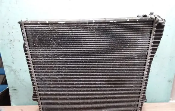 BMW X5 E53 Coolant radiator 7788387