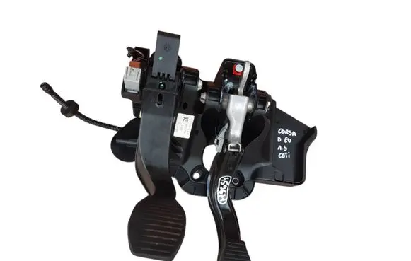 Opel Corsa D Pedal assembly 55703354