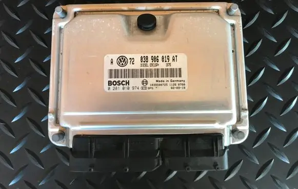 Volkswagen Golf IV Engine control unit/module 038906019AT 0281010974 EDC15P
