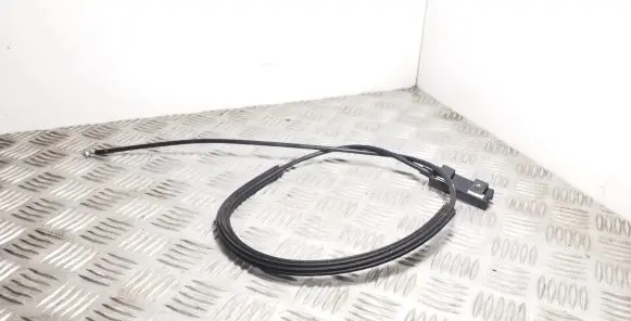 Skoda Octavia Mk3 (5E) Engine bonnet/hood lock release cable 5N0823411A
