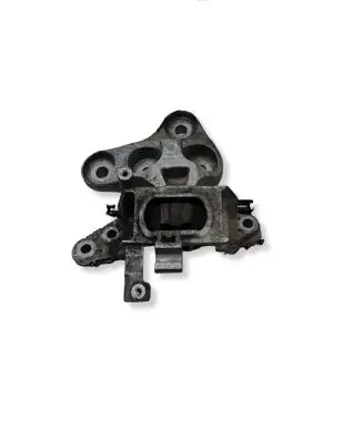 Opel Astra K Engine mount bracket 39004957