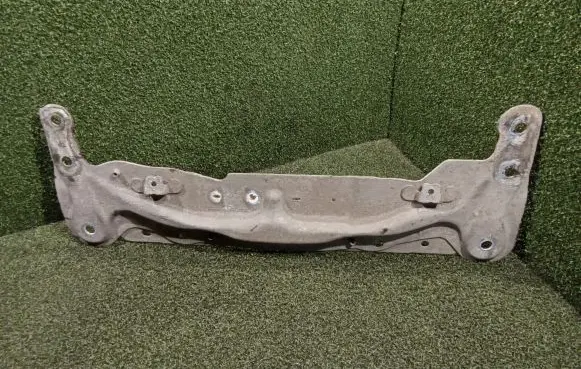 Renault Kangoo II Front subframe 8200880148
