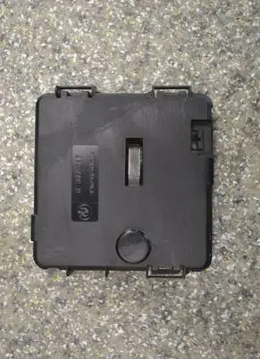 BMW 3 E46 Fuse box cover 8387547