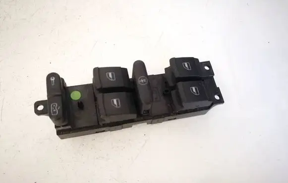 Skoda Octavia Mk1 (1U) Electric window control switch 1J4959857A