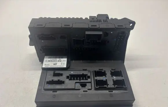 Mercedes-Benz E W211 SAM control unit 2115453901