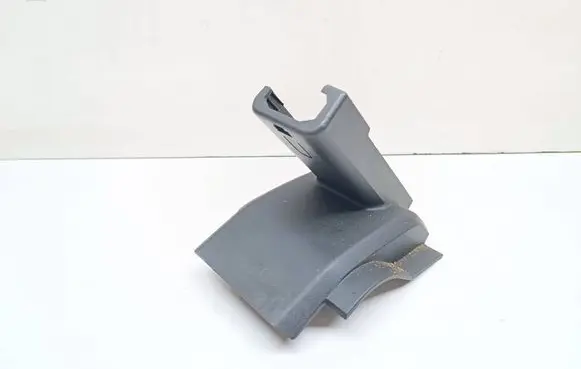 BMW 2 F46 Tailgate trim 7368776