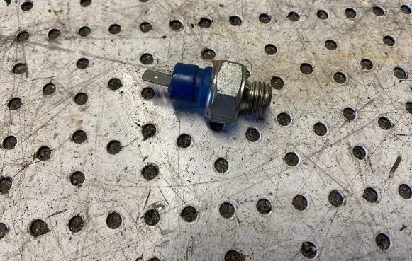 Ligier JS 50 Oil pressure sensor 