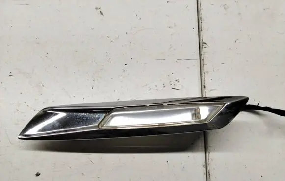 BMW 5 GT F07 Front fender indicator light 7199634 7154166 01021902