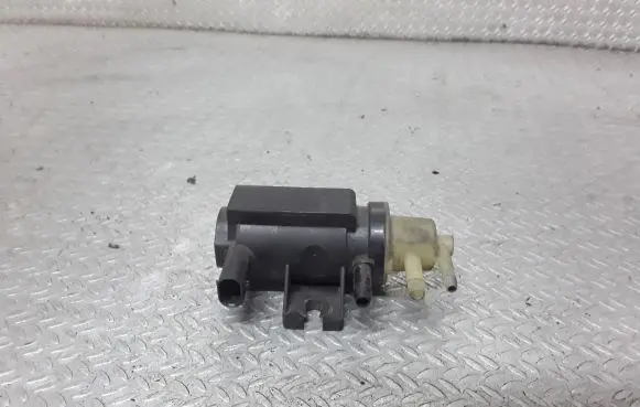 Mercedes-Benz Sprinter W906 Turbo solenoid valve A0091533128