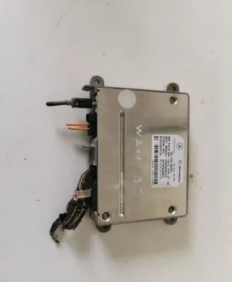 Mercedes-Benz E W211 Bluetooth control unit module A2118702726