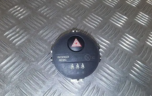 Toyota Yaris Hazard light switch 839500D050A
