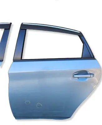 Toyota Prius (XW30) Rear door 6700447080