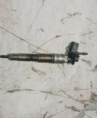 BMW 7 E65 E66 Fuel injector 779272102 485TCT2 050204
