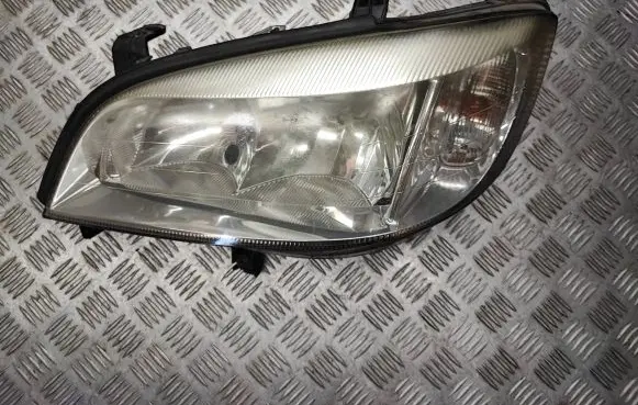Opel Zafira A Headlight/headlamp 90582021 67716811