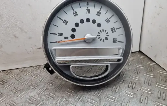 Mini One - Cooper Coupe R56 Speedometer (instrument cluster) 9136196