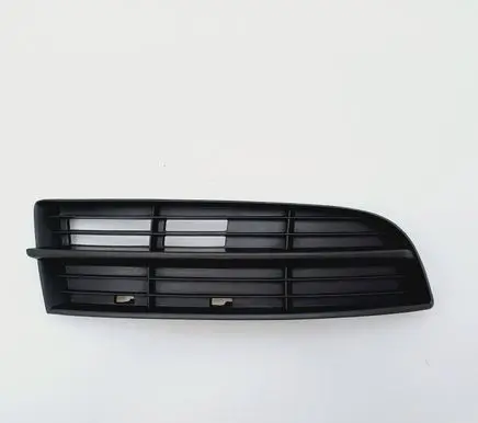 Front bumper lower grill