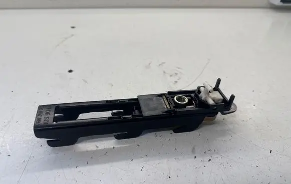 Volkswagen Transporter - Caravelle T5 Seat belt adjustment rail 3B0857819E