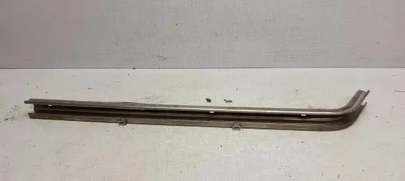 Volkswagen Caddy Sliding door middle roller runner 