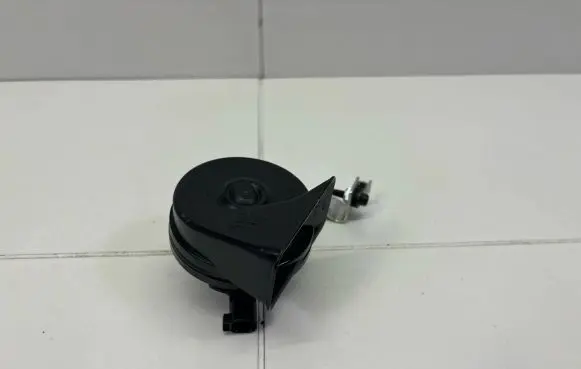 Ford Kuga II Horn signal A046522