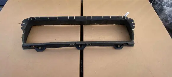 Mini Cooper Countryman R60 Radiator trim 7411133