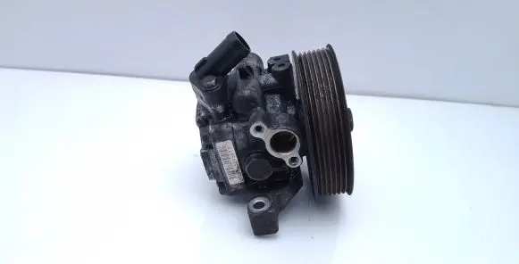 Honda CR-V Power steering pump RJL524547F