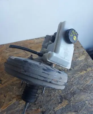 Volkswagen Golf VII Brake booster 5Q1614105BN