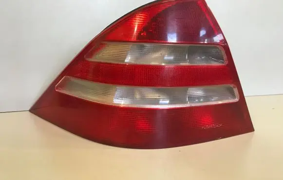Mercedes-Benz S W220 Rear/tail lights A2208200164