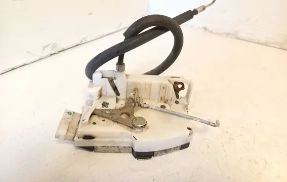 Alfa Romeo 166 Rear door lock
