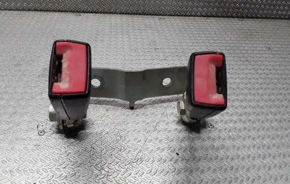 Mitsubishi Colt CZ3 Rear seatbelt buckle