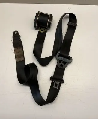 Volkswagen Transporter - Caravelle T4 Rear seatbelt 703857811
